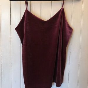 A new day velvet maroon tank 🌸🌺🌸